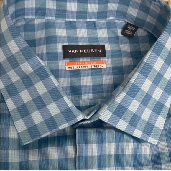 NWT Van Heusen Reg Fit Dress Shirt Size 17-17.5” 34/35 - Picture 4 of 10